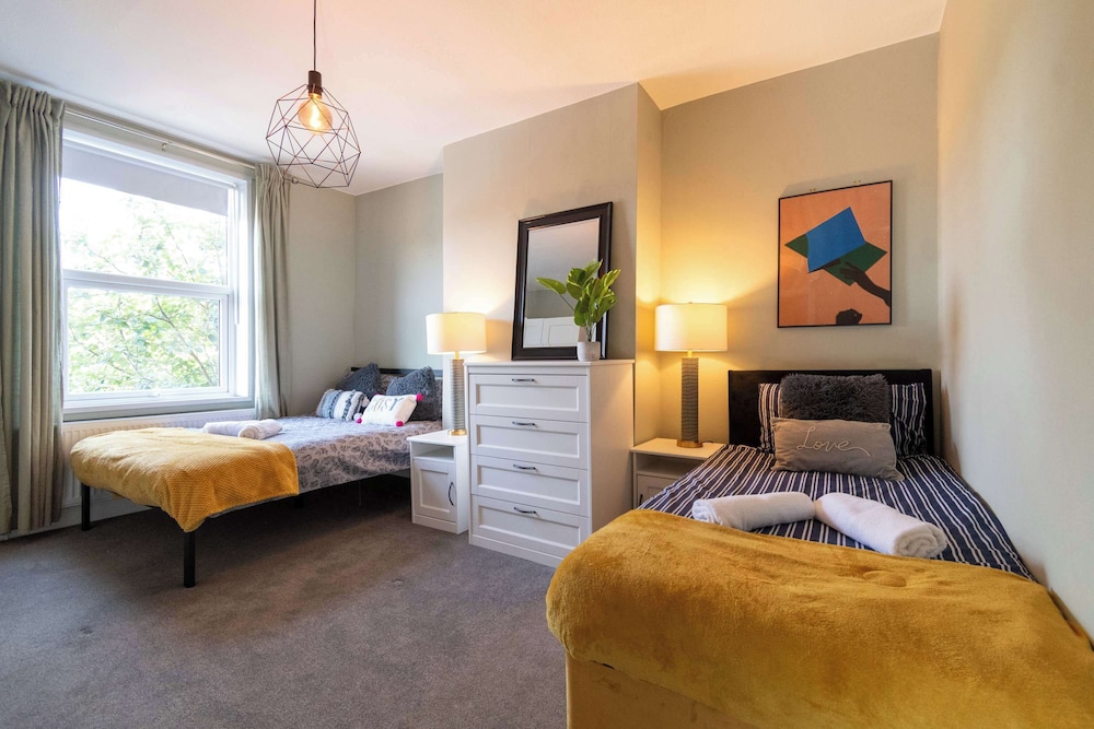 Host Stay Argie House