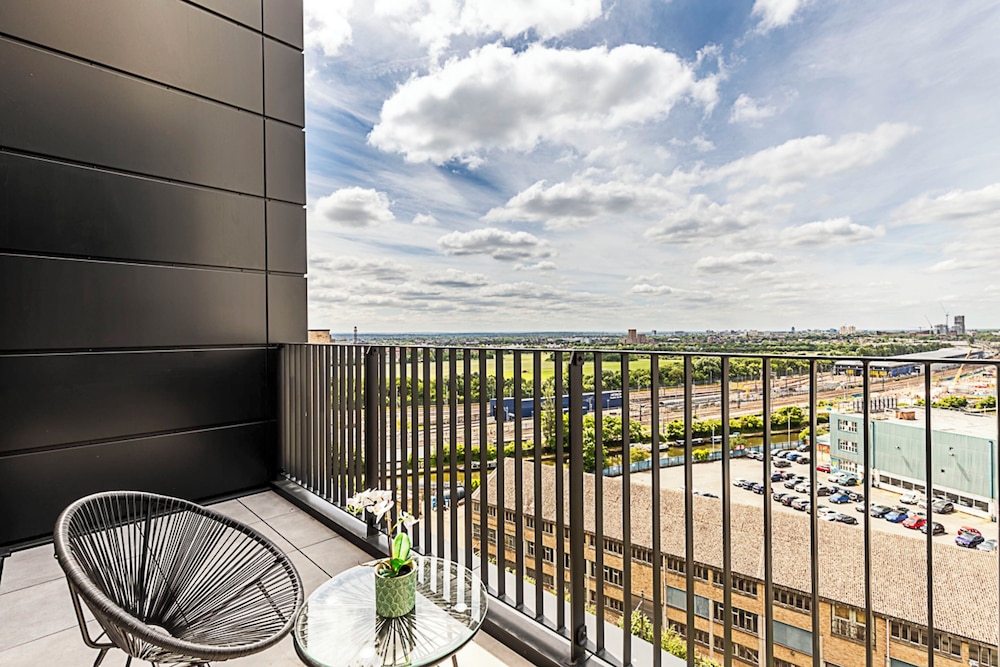 Contemporary Two Bedroom Apartment