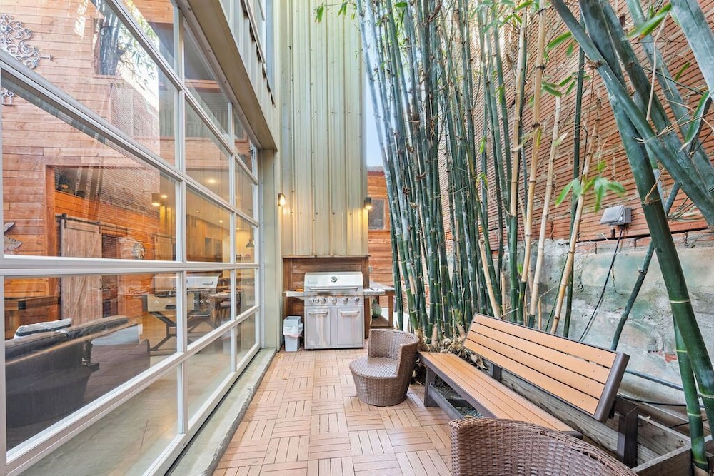 Bamboo Loft 6BR
