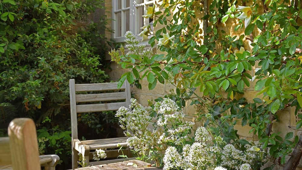 Aintree Cottage