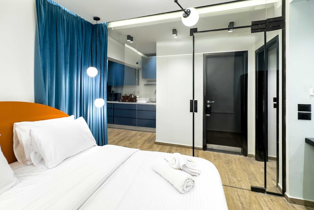 The 2 BDR Sapphire Condo 5 min to CAI Airport
