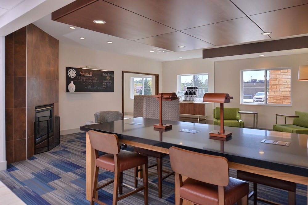 Stevens Point Vacations - Holiday Inn Express and Suites Stevens Point, an IHG Hotel - Property Image 19