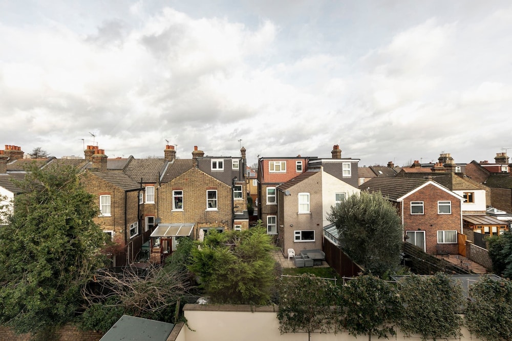 Skyvillion -vineyard Court Enfield 1bed Wbalcony