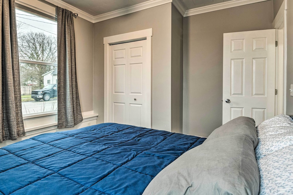 Charming Greencastle Home < 1 Mi to Depauw! view 3