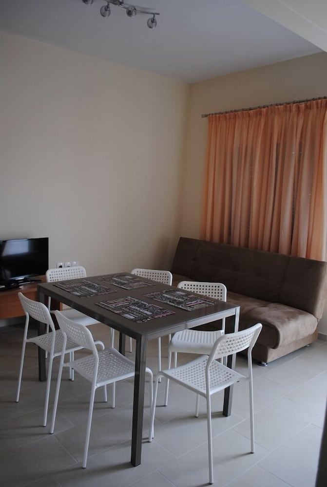 Kentrikon Suites