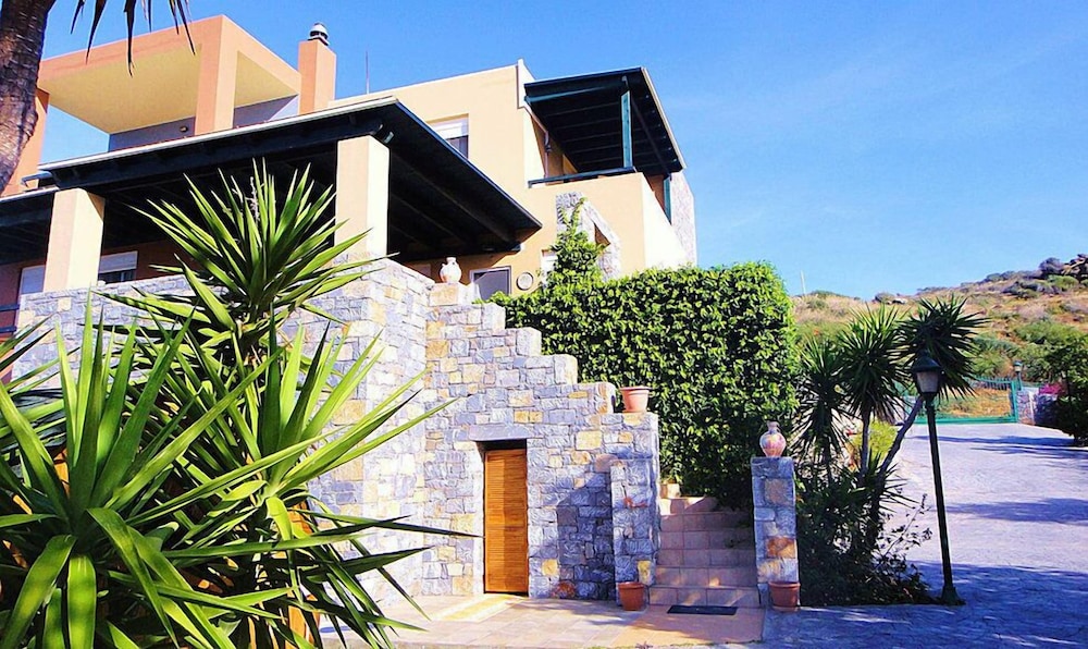 Wild Pear Villa
