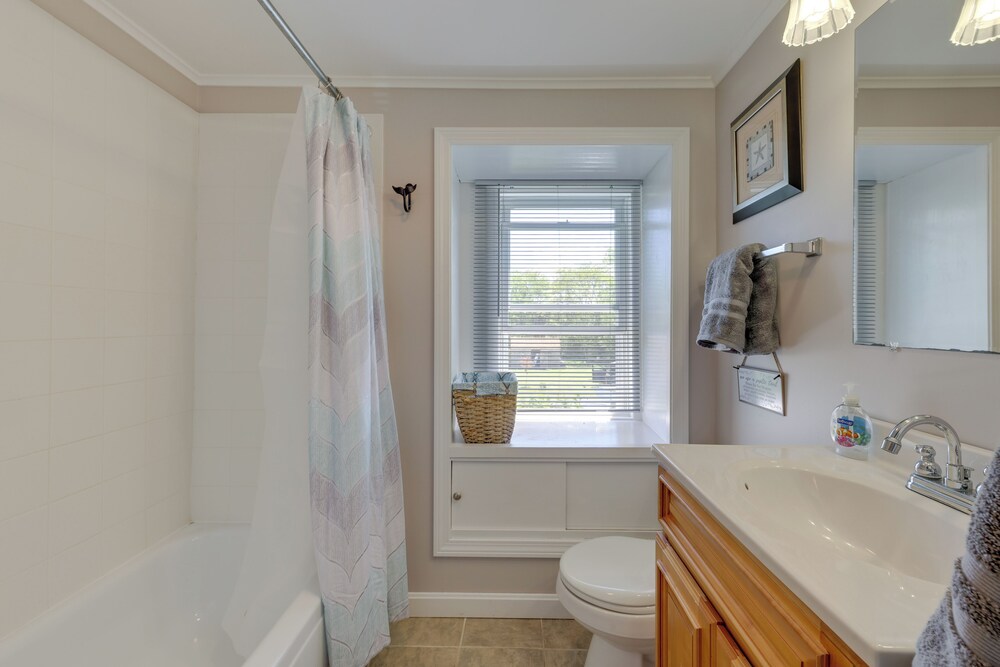 Water-view Beach House in Truro, Great for Groups!