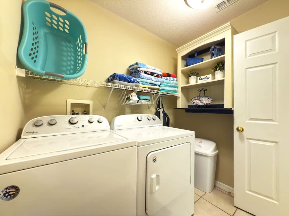 Near Disney Villa 3 bd Private Pool