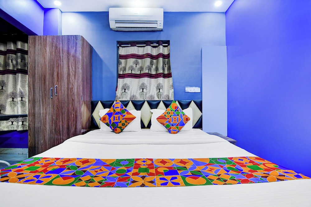 Fabhotel Love Birds Chinar Park