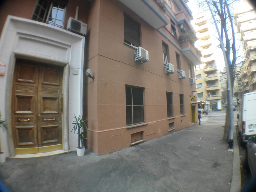 Gateway Residence