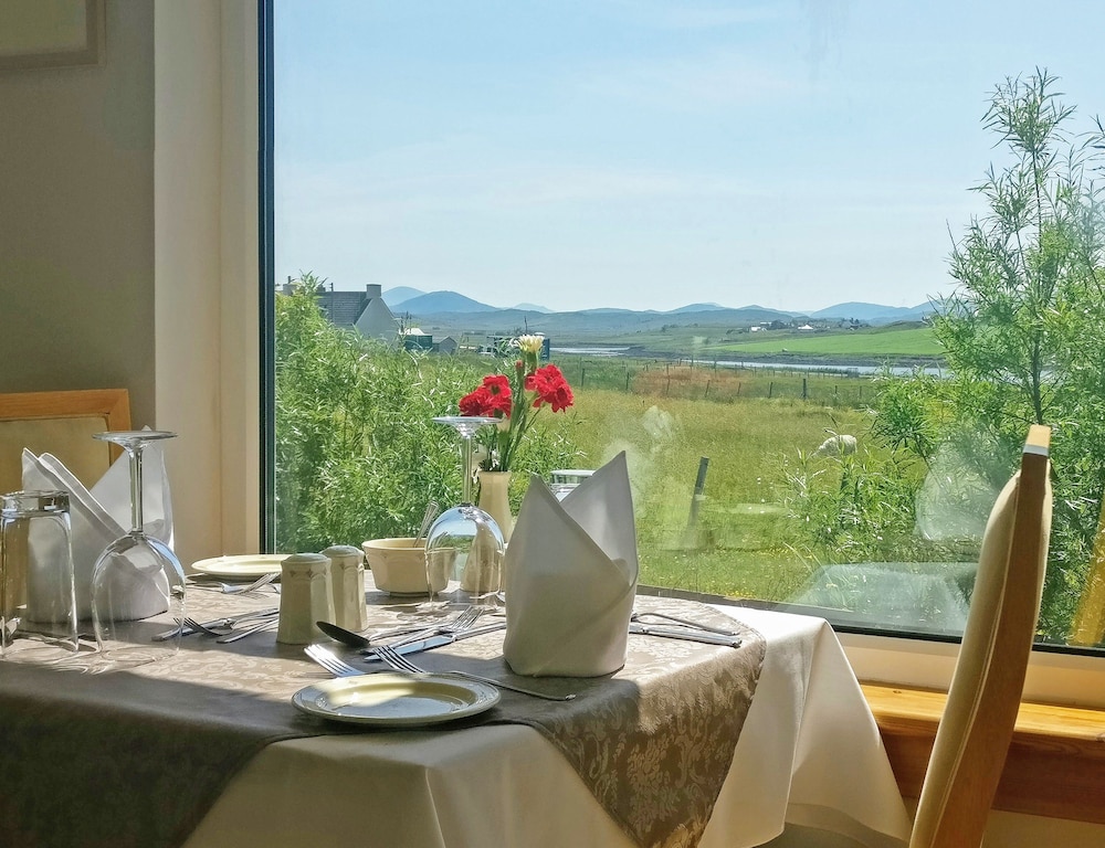 Loch Roag Guest House & Eshcol Guest House