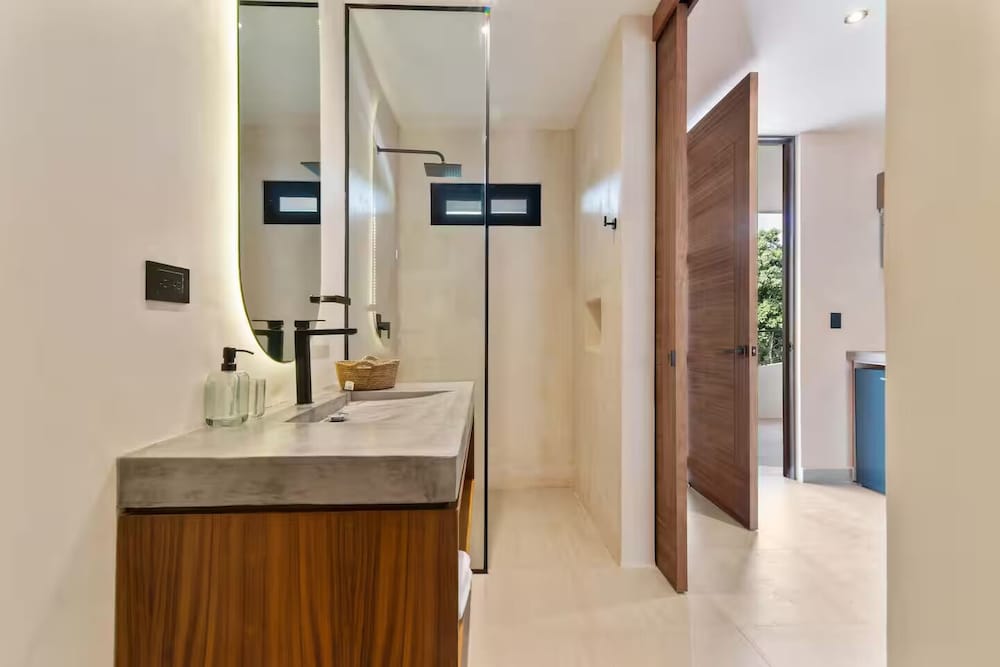 Guest INN Home - Elements Suites