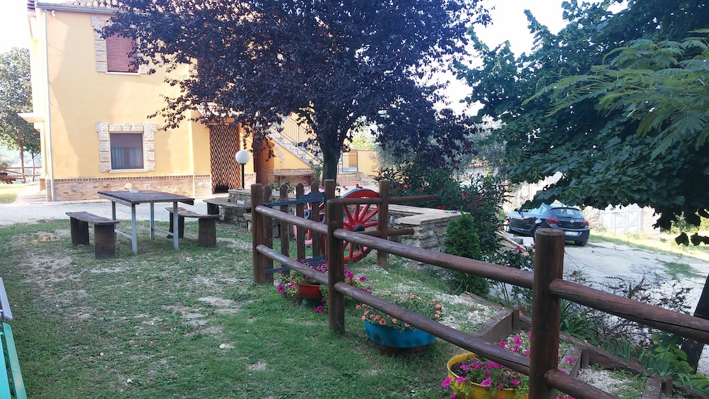 Photo 34
