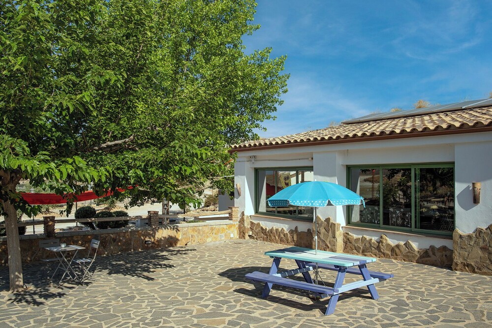 CUEVAS VICTORIA