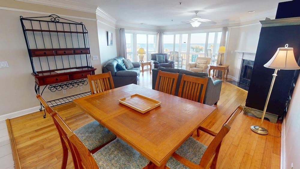 Pelican Point by Tybee Vacation Rentals