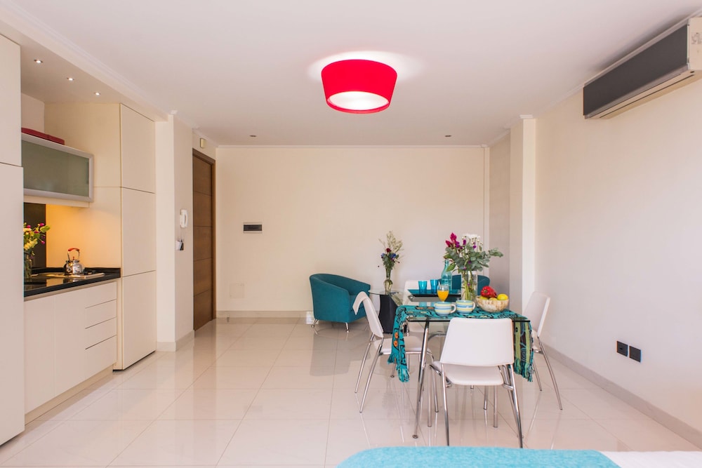 Soho Luxury Suites