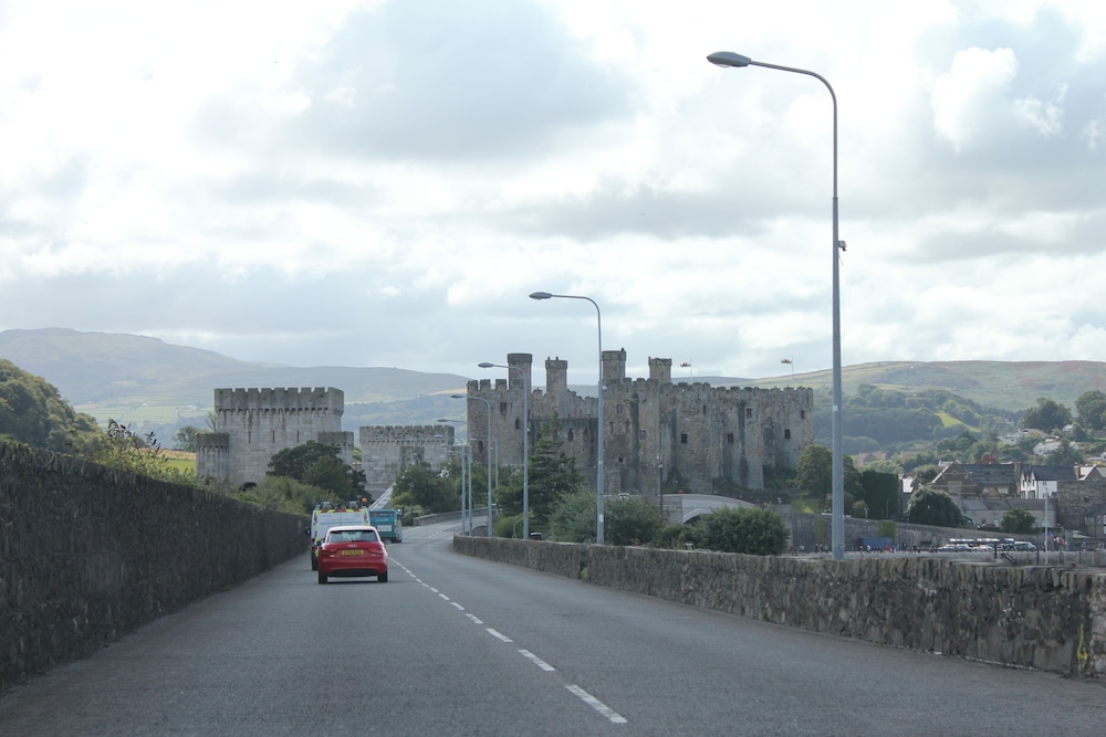 Broncoed Uchaf Country Guest House