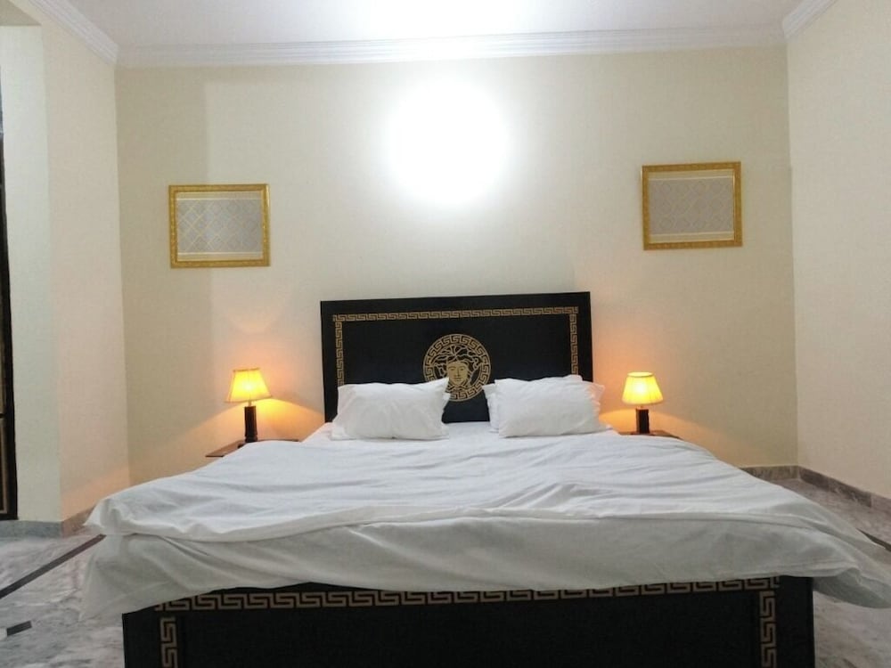 Room-room in Asga Best Hostel Versace ho