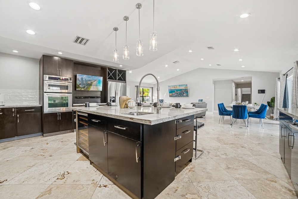 Spacious 6BR Beach Getaway w/ Heated Pool
