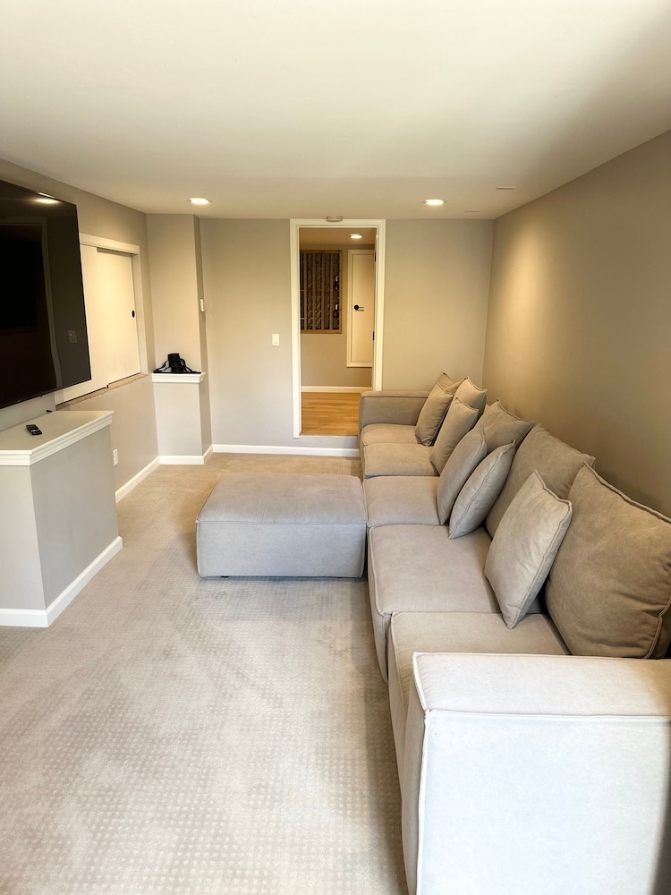 Hch0868 - The Grand Escape 4 Bedroom Home