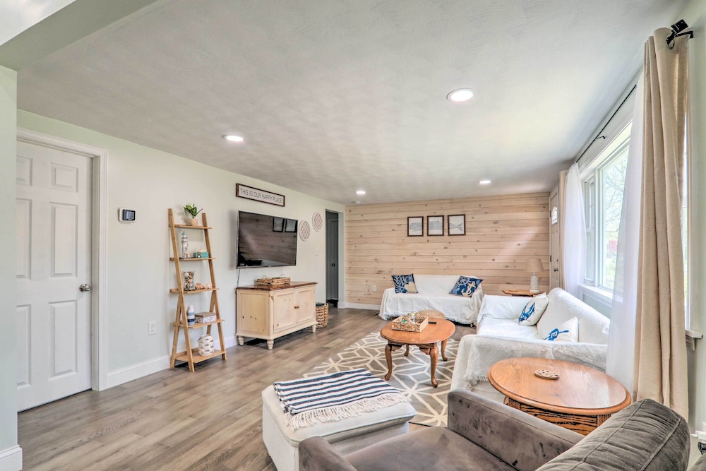 Bike to Beach: Centerville Home w/ Deck!