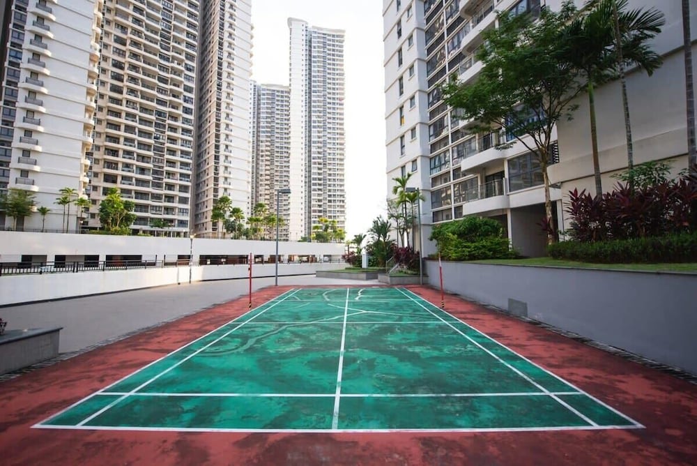 Comfy 3BR Apt in Danga Bay, Free Parking, Sea View