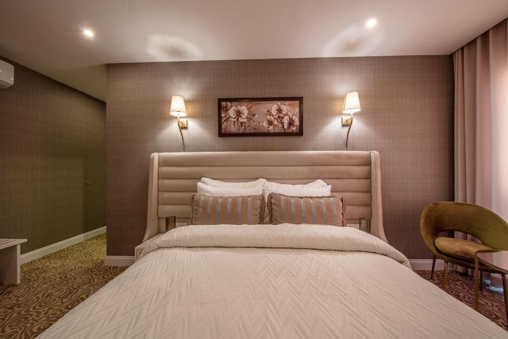 Mr Beyaz Butik Otel - Image 20