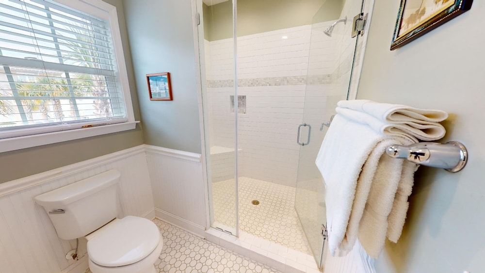 Serendipity by Tybee Vacation Rentals