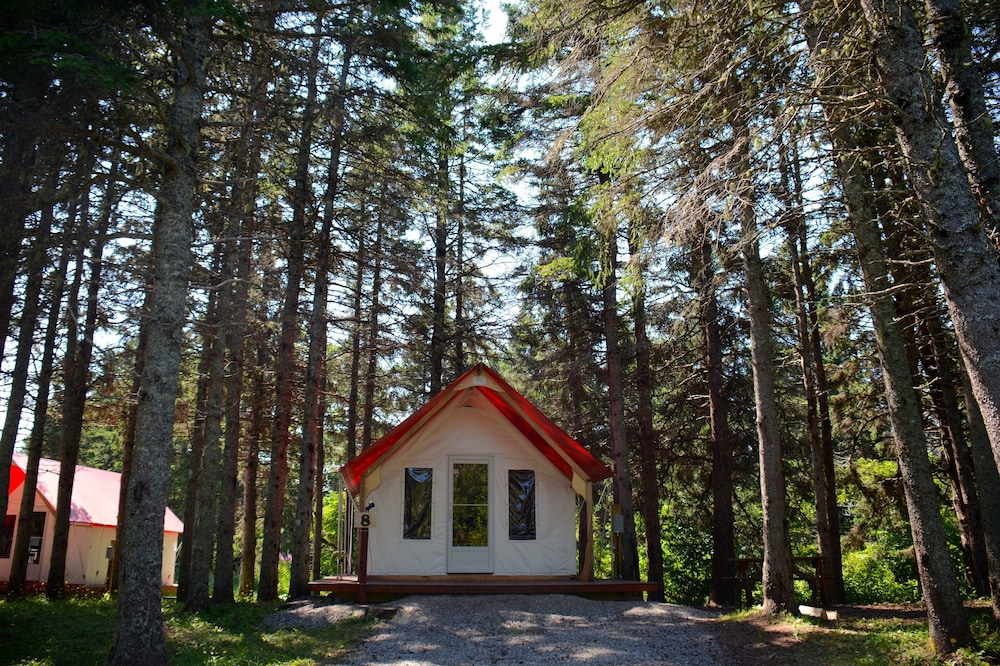 Maisonnettes Camping de la Baie de Perce