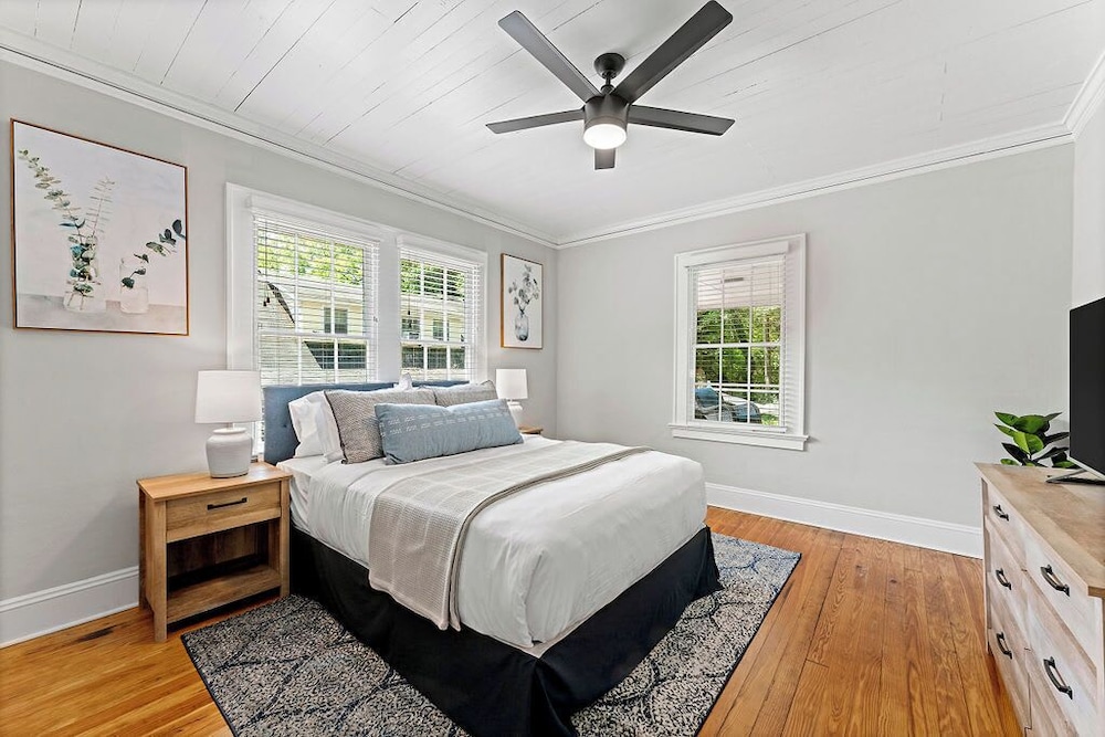 Beautiful Home in Historic Downtown Norcross view 5