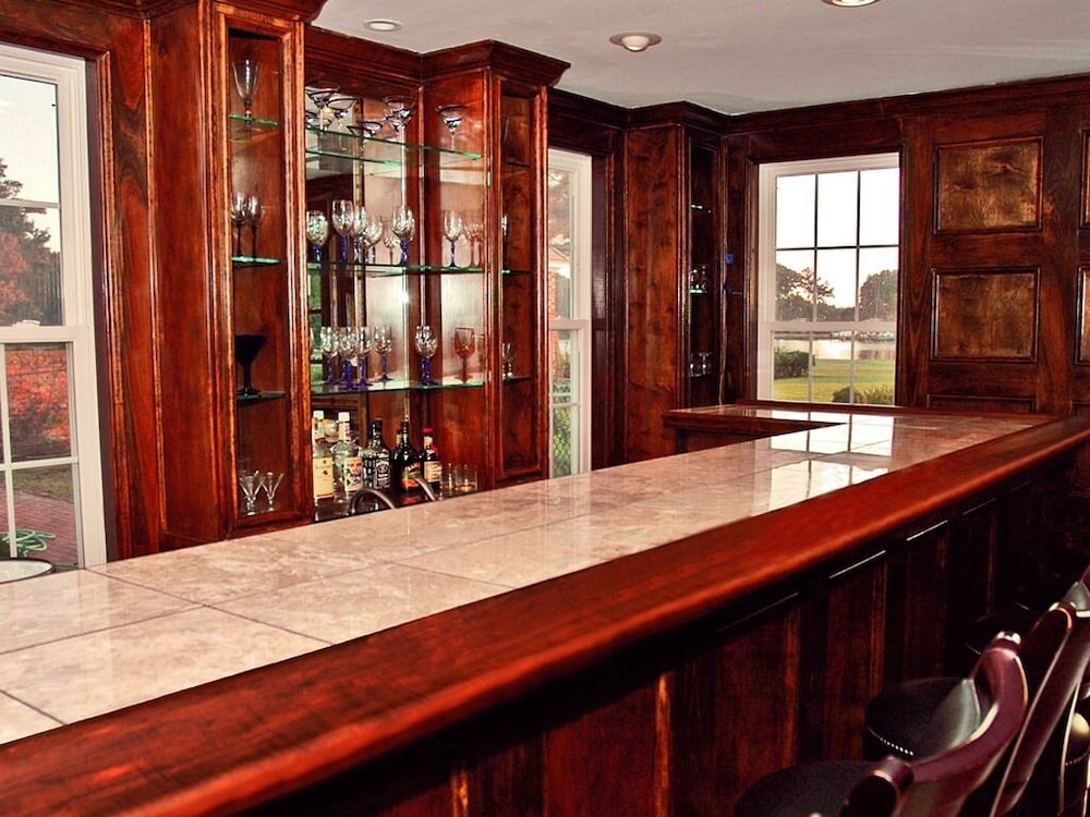 Kingsbay Mansion & Vacation Houses