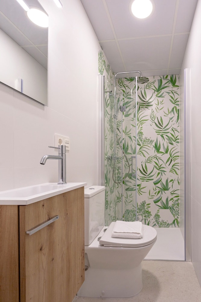 Exclusive Apartment in City Center. Capiteles