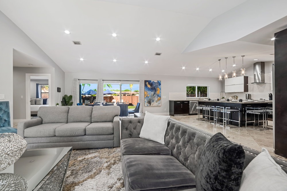 Spacious 6BR Beach Getaway w/ Heated Pool