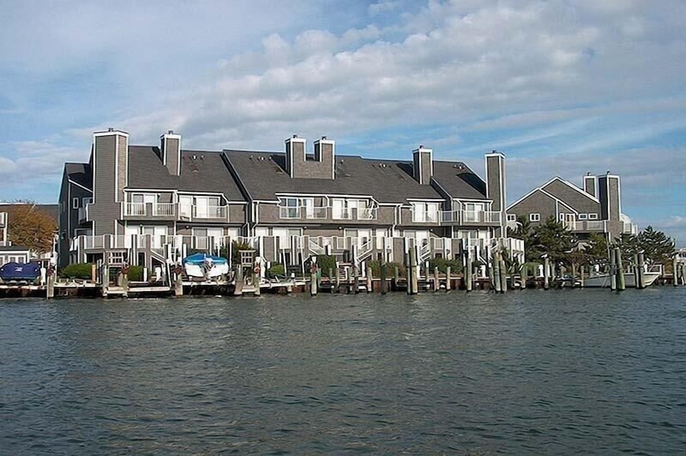 Harbour Island 40f 2 Bedroom Townhouse