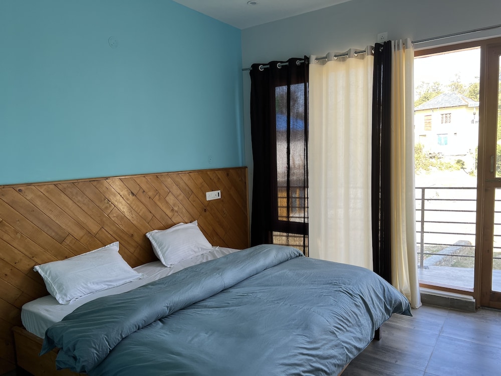 Flyscape Hostel view 3