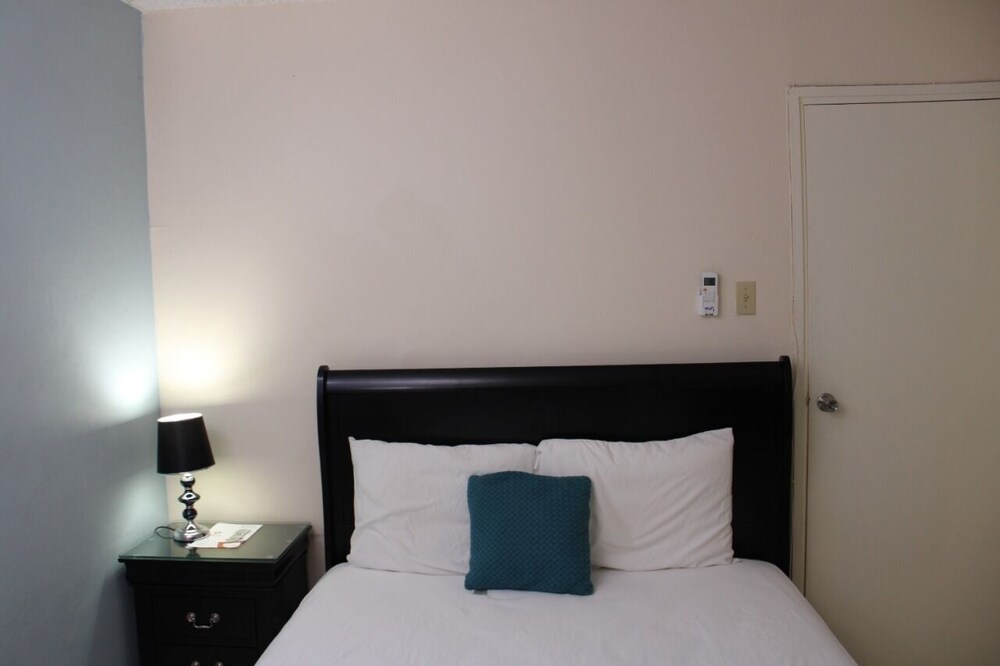 Finest Accommodation Marley Manor APT323 view 4