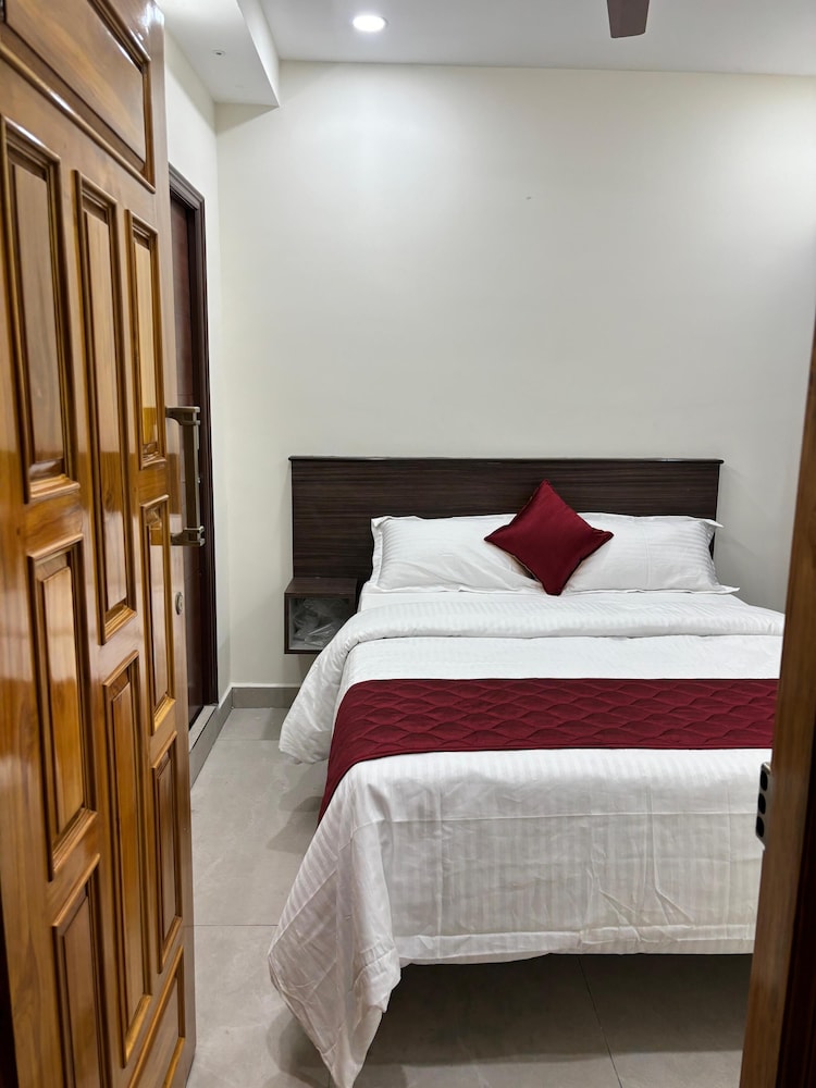 PS ELITE HOME STAY