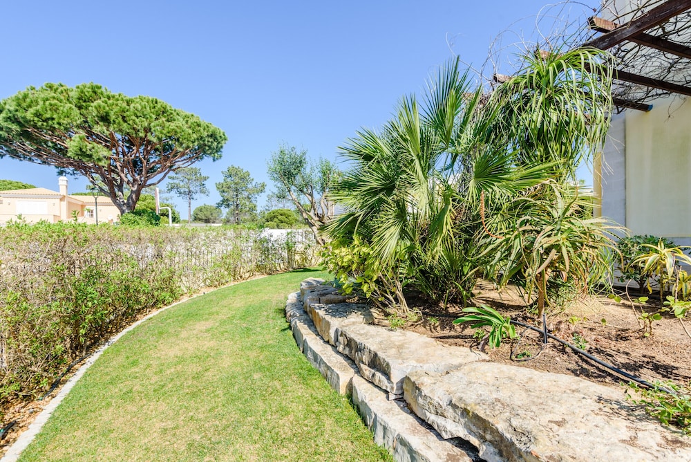 Endless Summer Luxury Villa view 5