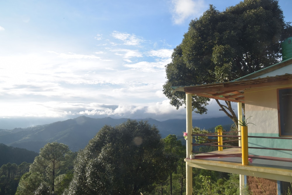 The Himalayan Heaven Homestay Binsar
