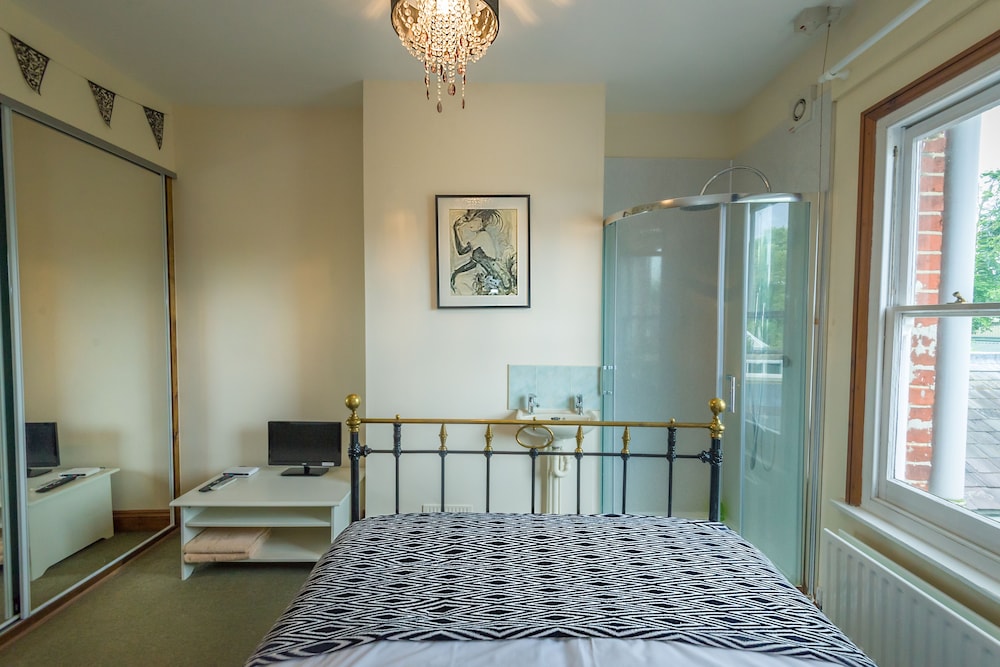 Canterbury Vacations - Homelea Cottage - Property Image 5