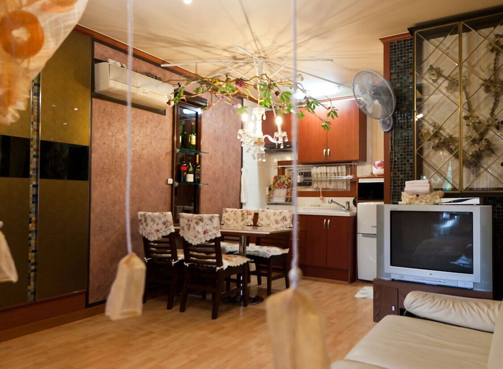Taean White Sand Pension