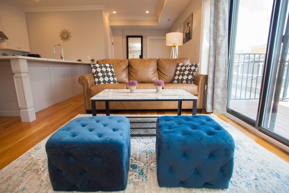 Luxury Condo 4 Bed 2 Bath Downtown Boston Sleeps 8 photo 2