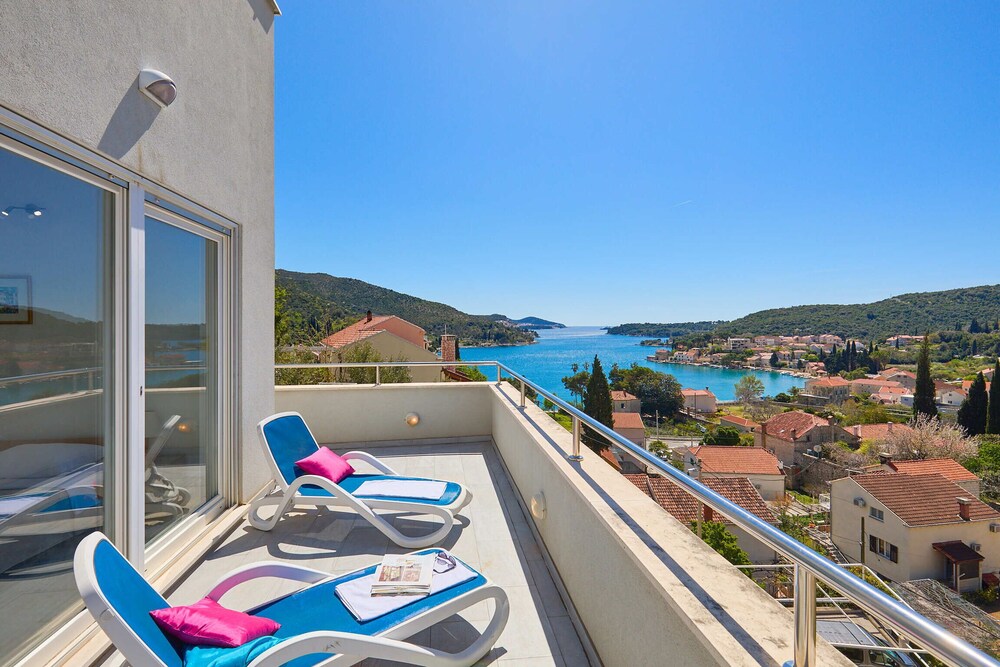 Blue Bay Apartment