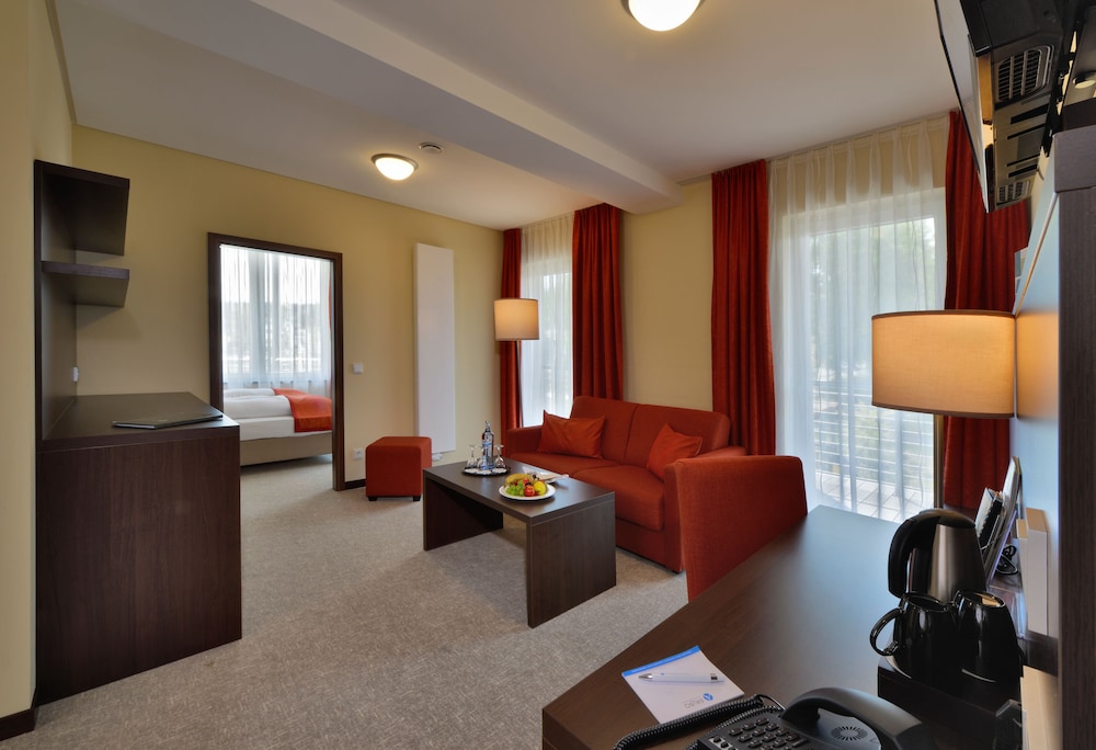 Berlin Vacations - ARIBO Hotel Erbendorf - Property Image 10
