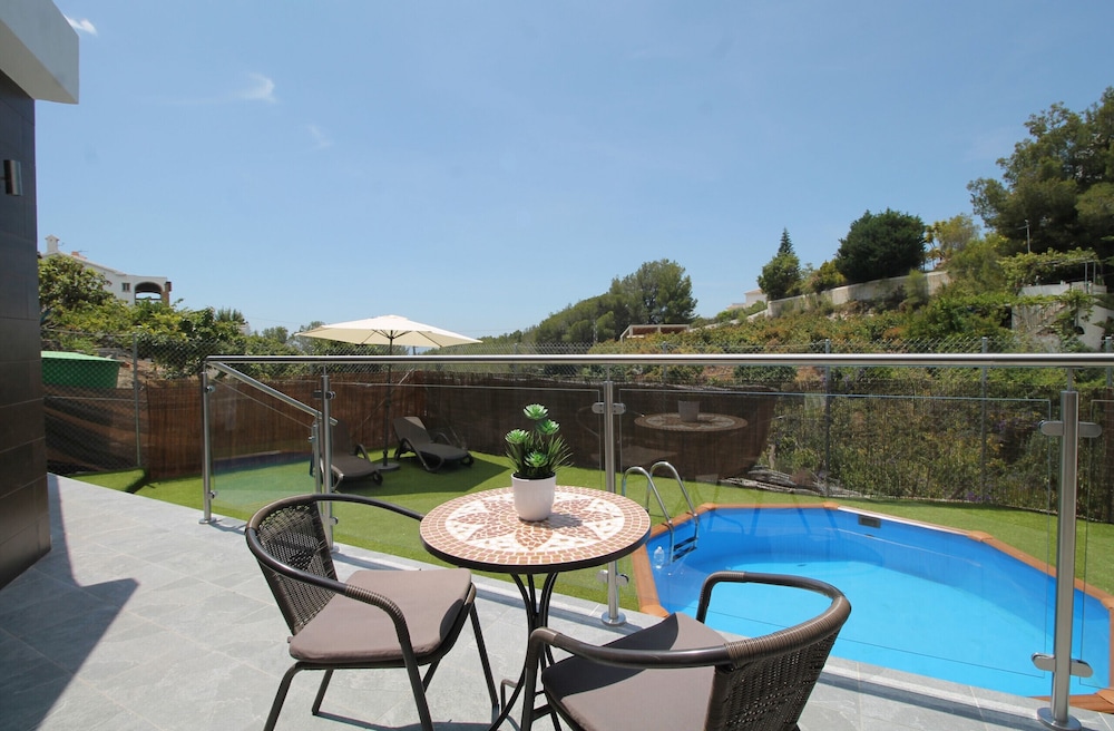 1086 Casita Alberto view 3