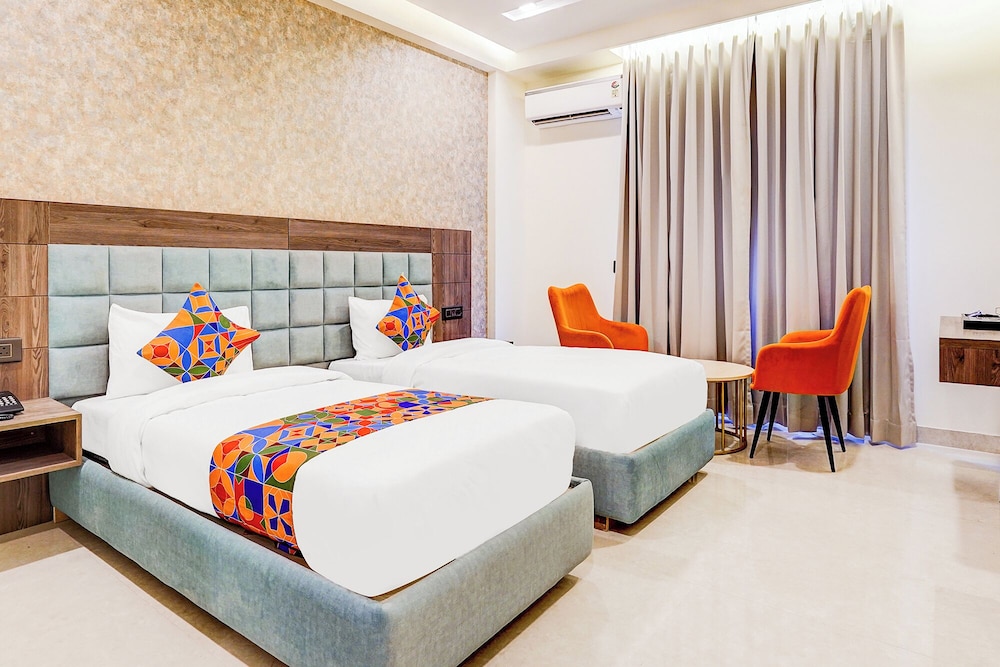 Fabhotel Amrit Luxury Inn