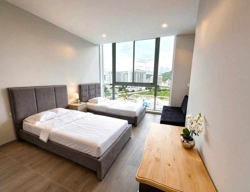 Apartamentos Salguero Sunset - by SOHO
