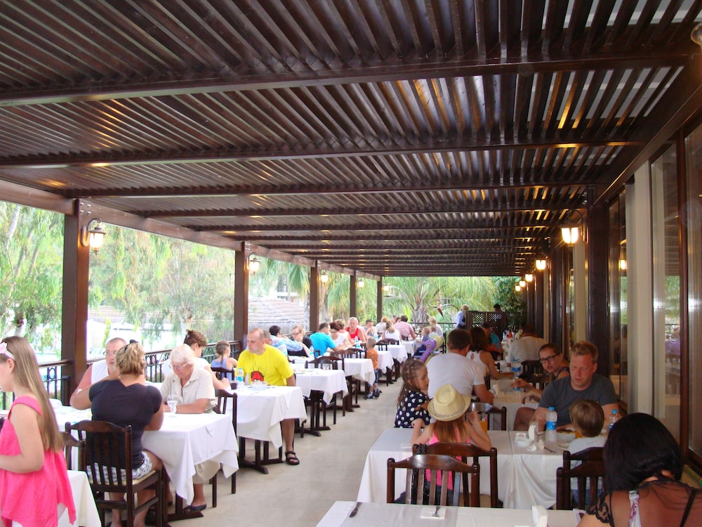 Champion Holiday Village - All Inclusive