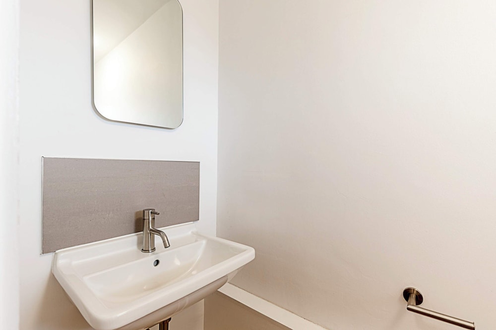 Belgravia Apartment 46