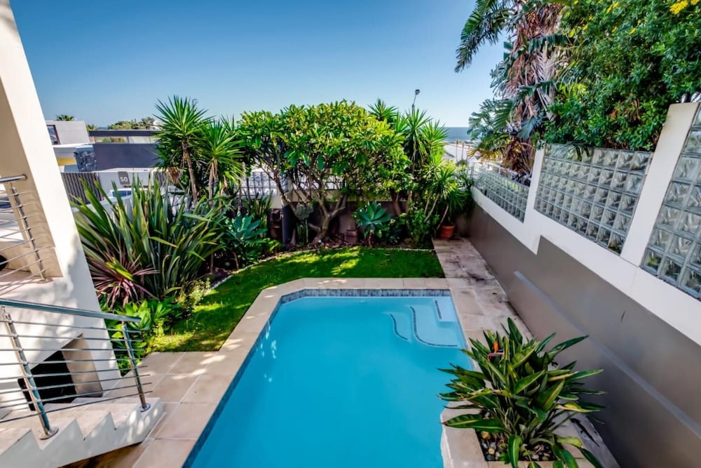 Family Home in Camps Bay w Garden Pool Bakoven Blue view 4